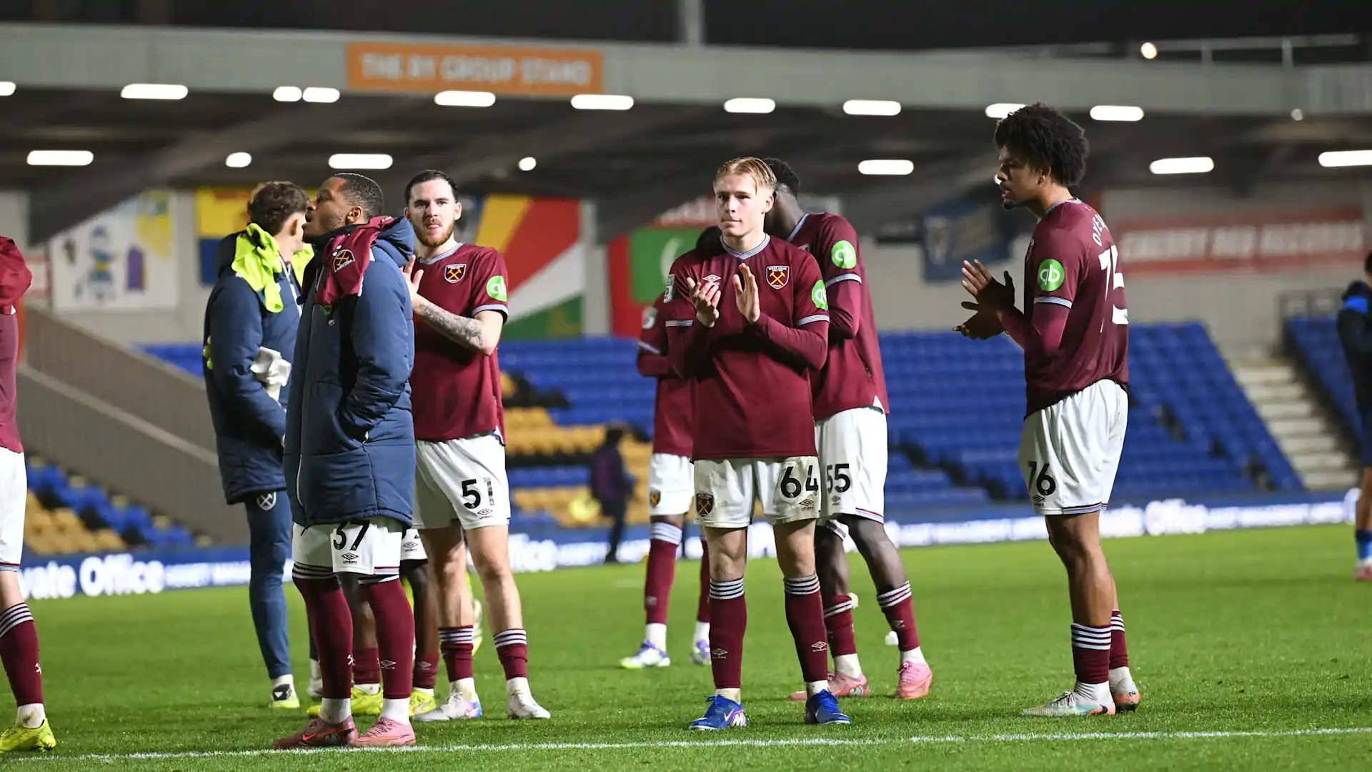 报道与反应 |年轻的铁锤帮在温布尔登的末段冲刺未能实现-特色图片